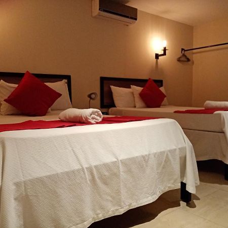 Brisas 10 Beachside Suites Cancún Kültér fotó