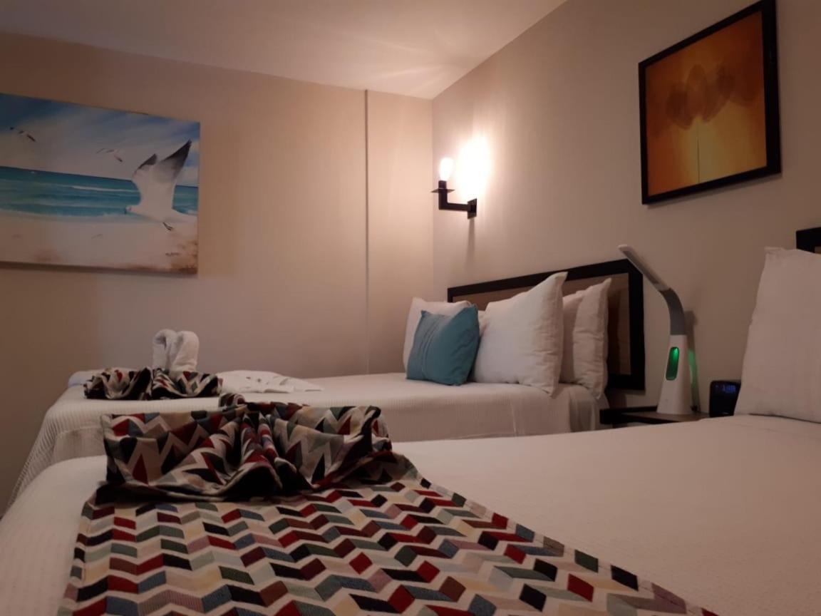 Brisas 10 Beachside Suites Cancún Kültér fotó