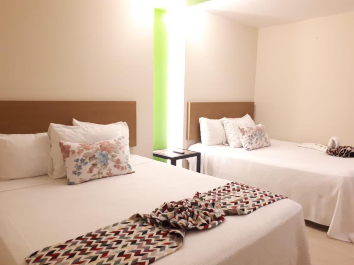 Brisas 10 Beachside Suites Cancún Kültér fotó