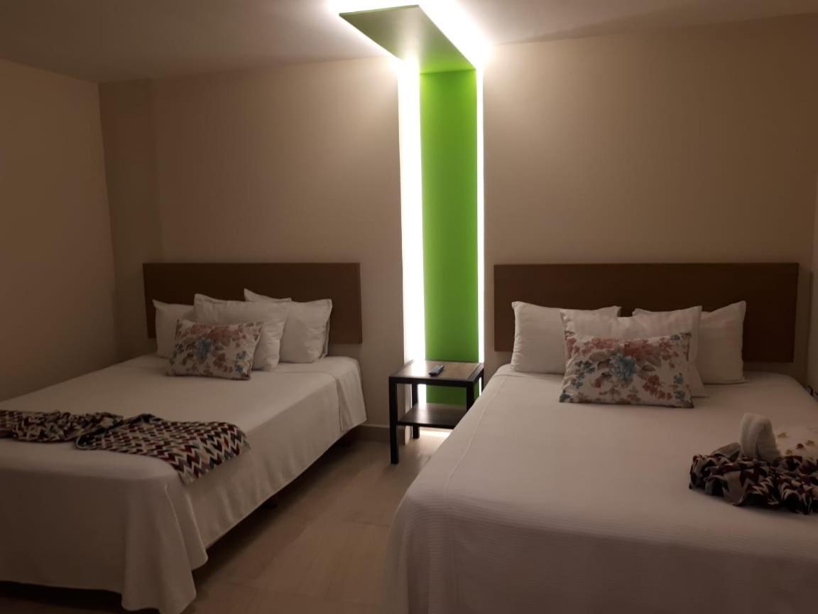 Brisas 10 Beachside Suites Cancún Kültér fotó
