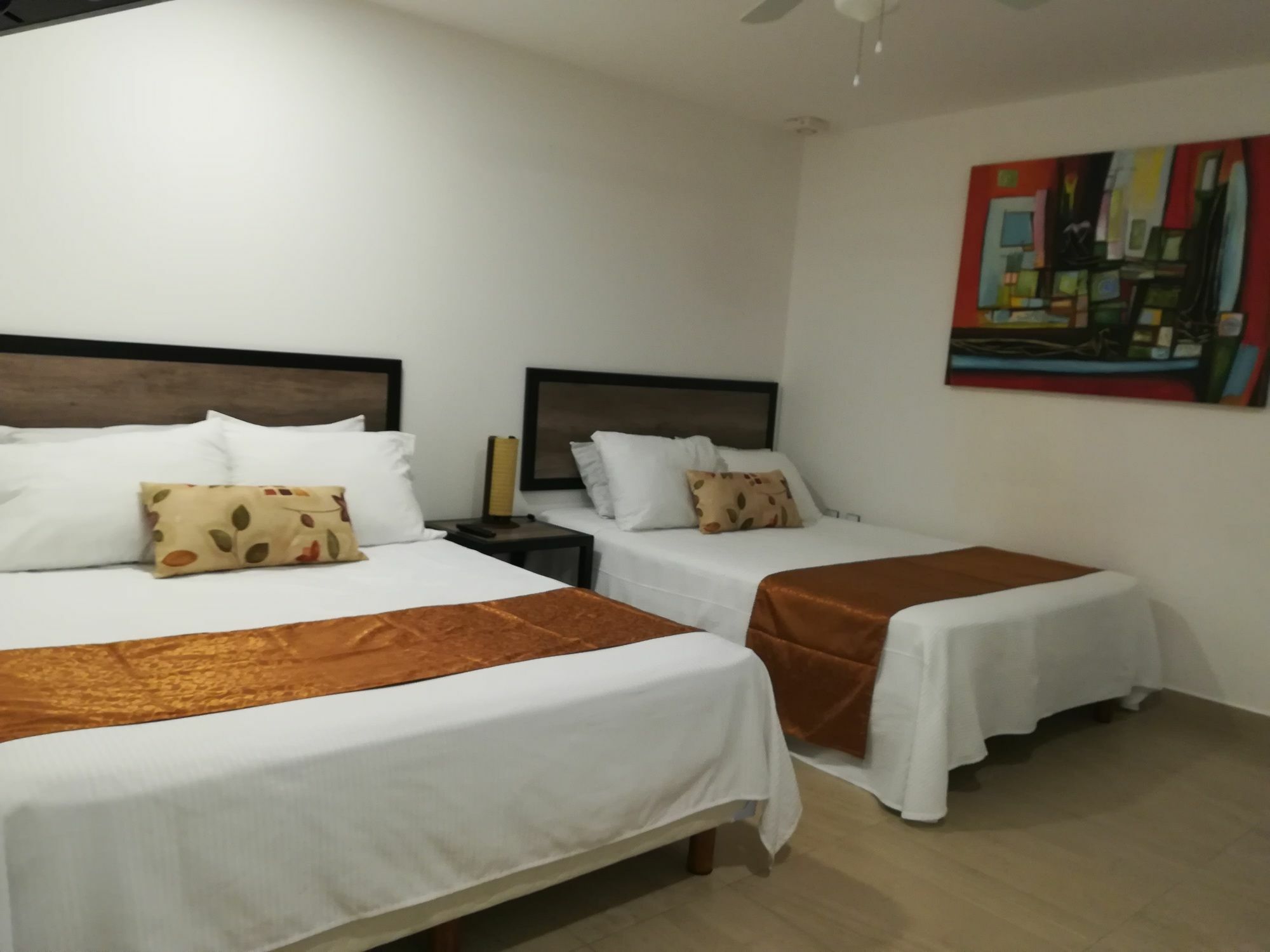 Brisas 10 Beachside Suites Cancún Kültér fotó
