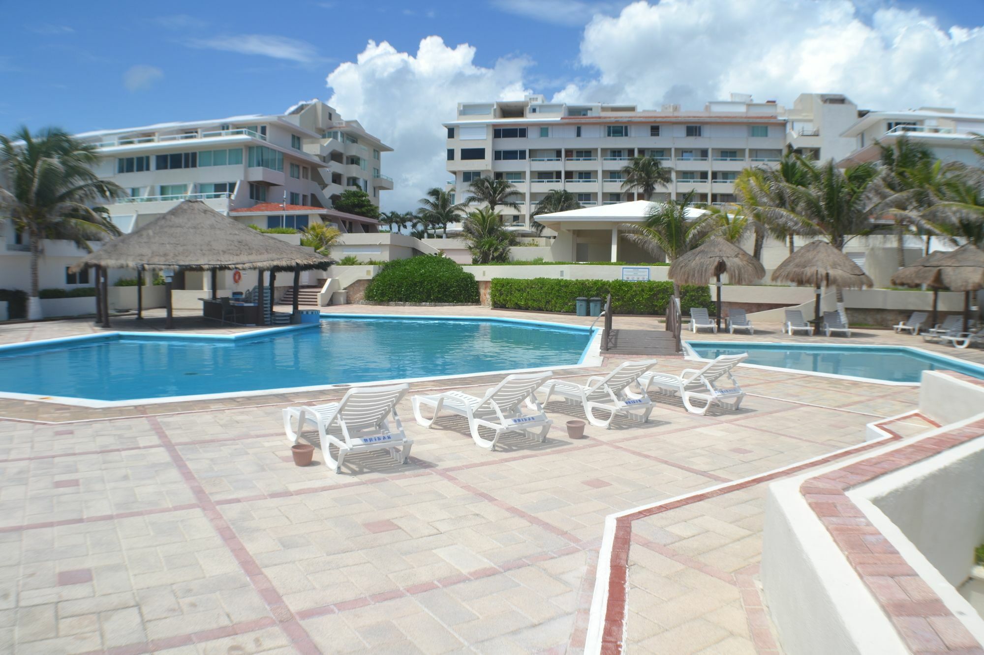Brisas 10 Beachside Suites Cancún Kültér fotó