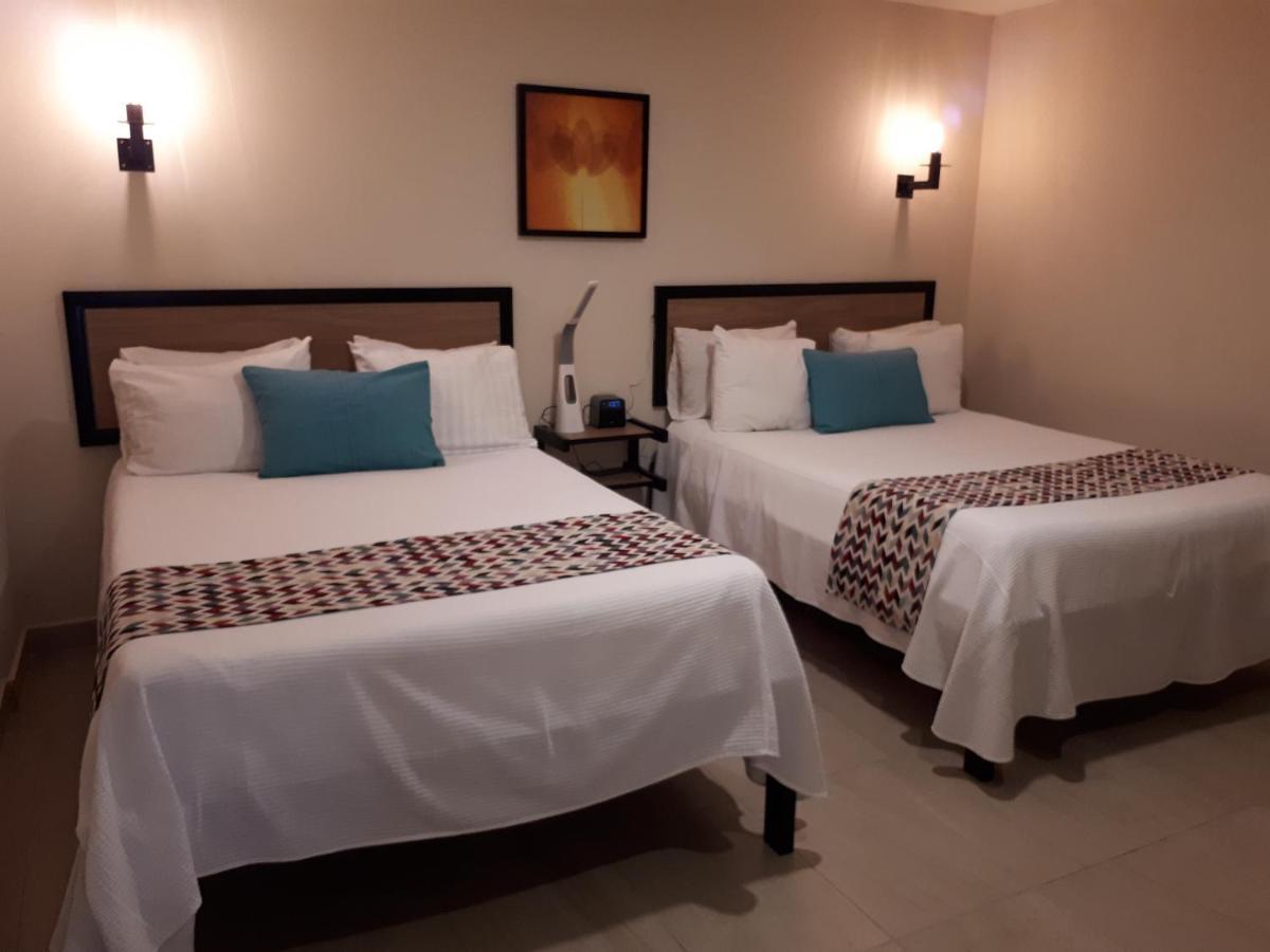 Brisas 10 Beachside Suites Cancún Kültér fotó